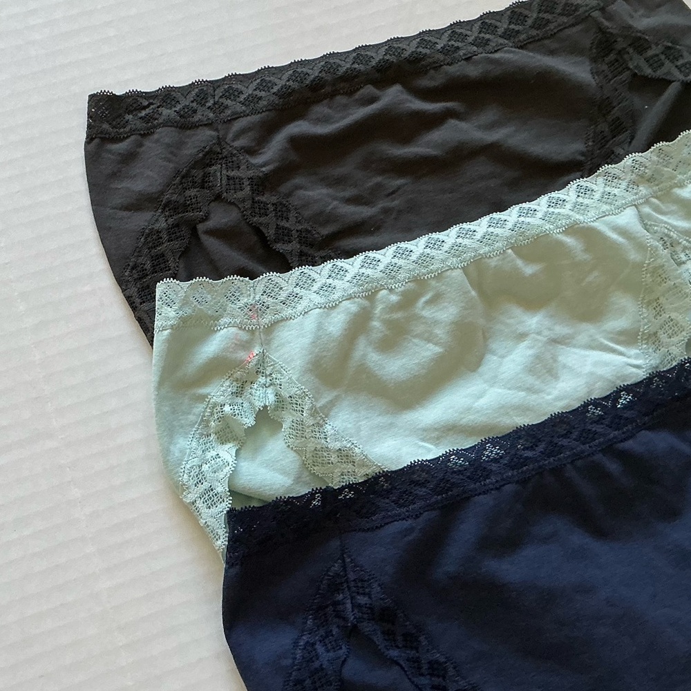 (3) Natori Bliss Perfection French Cut Brief Panty - Picture 2 of 6